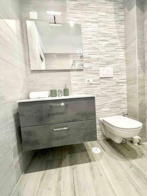 Apartament Center And Station Bari Zewnętrze zdjęcie